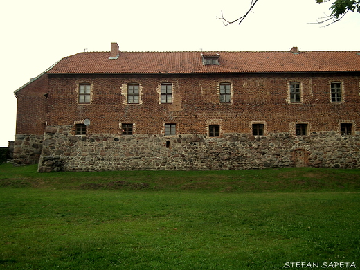 zamek krzyacki 1331r. gotyk,dawna letnia rezydencja Wielkiego Mistrza Zakonu Krzyackiego.