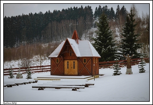 Kudowa Zdrj - w zimowej szacie _ Kaplica w. Jana Pawa II w Pstrnej