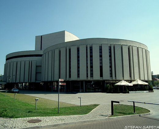 Opera Nova 1973-2006 - Bydgoszcz od strony Ferdynanda Focha