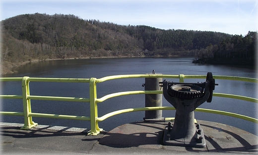 Zapora i elektrownia wodna na rzece Bbr w Pilchowicach