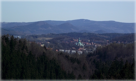 Widok z tarasu na wzgrzu ponad Siedlcinem- Jelenia Gra