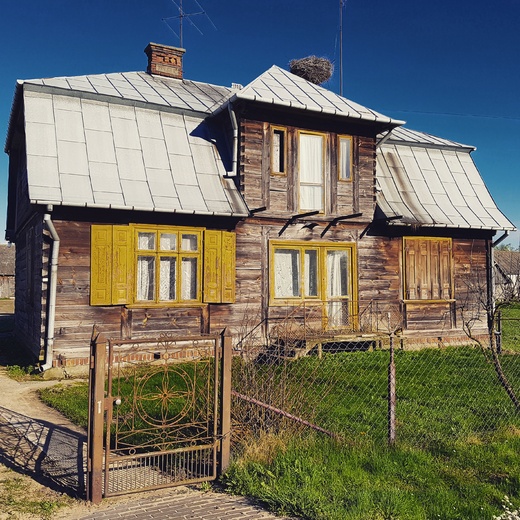 Stary dom w Porbie redniej. Niedugo runie... w drodze na Podlasie