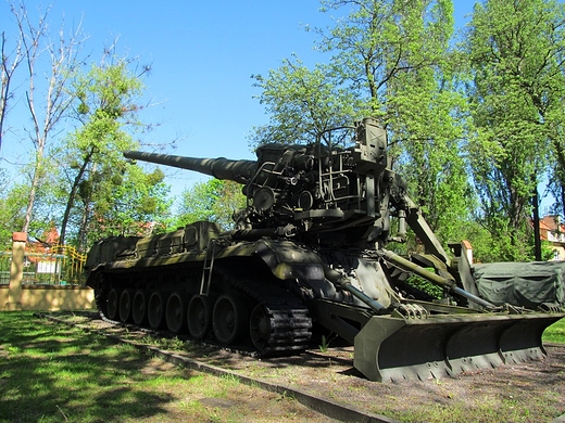 Armata 2S7 Pion w toruskim muzeum