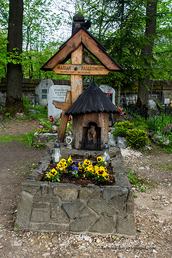 cmentarz na Peksowym Brzysku - nagrobki