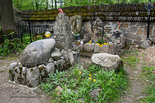 cmentarz na Peksowym Brzysku - nagrobki