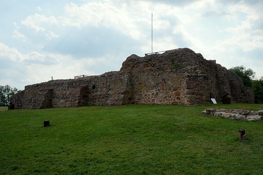 Ruiny zamku budowanego sdziego kaliskiego Mikoaja Nacza w Wenecjirekonstrukcja
