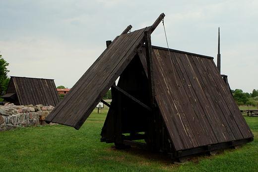 Ekspozycja redniowiecznych maszyn oblniczych - zamek w Wenecji