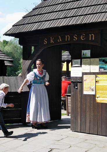 Pszczyna. Skansen: Zagroda wsi pszczyskiej.Witamy.