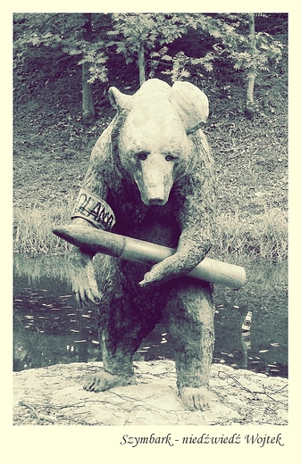 Szymbark - pomnik niedźwiedzia Wojtka
