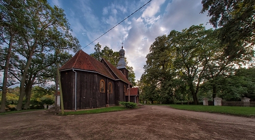 Raczkowo - drewniany koci Wszystkich witych