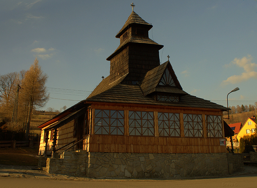 Drewniany kościół pw. Matki Bożej Nieustającej Pomocy w Lalikach Pochodzitej