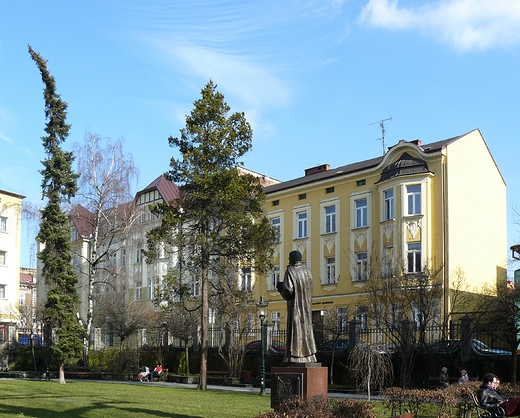Cieszyn. Park Pokoju w centrum miasta.