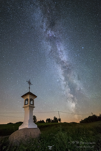 Milky Way  kapliczka w Wodzikach