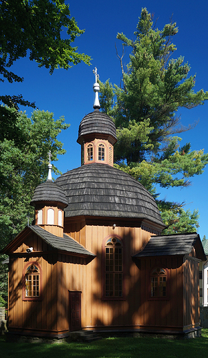 Krynica-Zdrj.  Koci Przemienienia Paskiego z 1864 r.