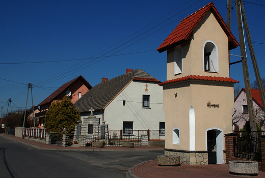 Odrow - Kaplica i pomnik