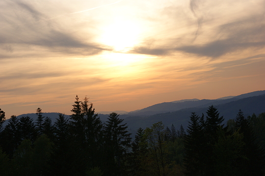 Widok z Kubieswki na Beskid ywiecki.