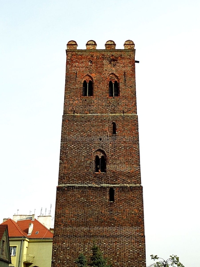 XV-wieczna dzwonnica w sercu miasta