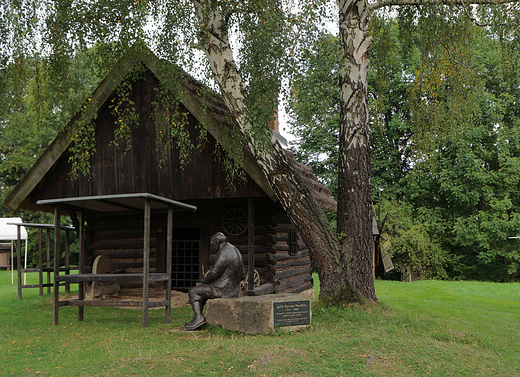 Skansen Wsi Pogrzaskiej w Szymbarku