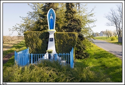 Rajsko - przydrona figura Matki Boej z 1983r.