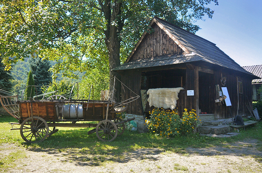 Zagroda Maziarska w osiu.