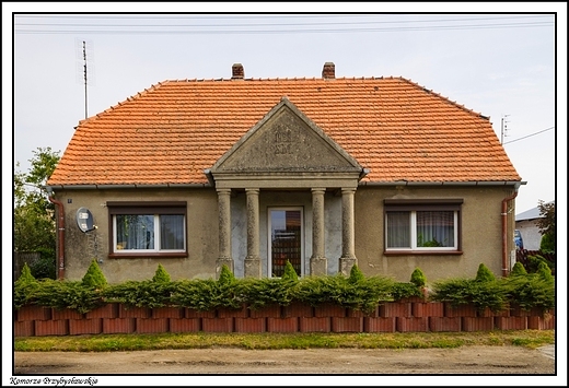 Komorze Przybysawskie - stary ale jake pikny dom z 1928r.