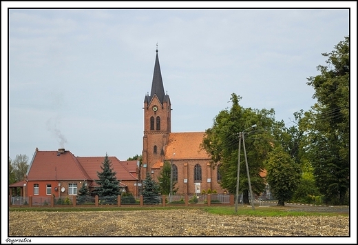 Pogorzelica - neogotycki koci pw. w. Wojciecha Biskupa i Mczennika z 1886 r.