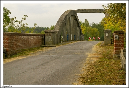 Pogorzelica -  stary most nad rzek Odczepich