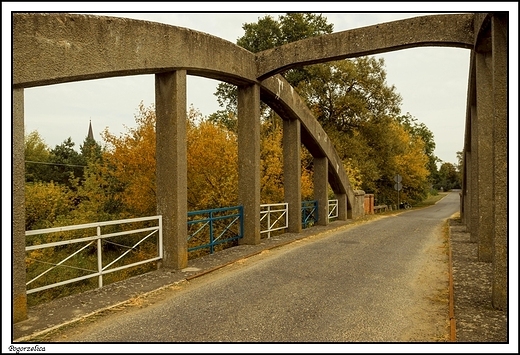 Pogorzelica -  stary most nad rzek Odczepich