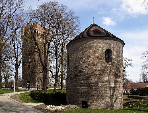 Cieszyn.Widok na Wie Piastowsk i Rotund w. Mikoaja na Grze Zamkowej.