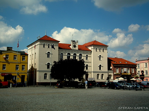 Ratusz i rynek w remie