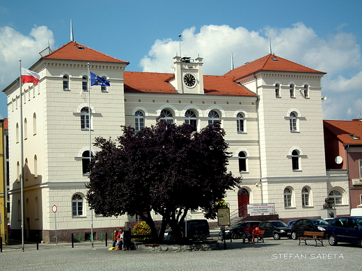 Ratusz i rynek w remie