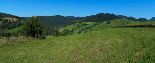 Panorama Beskidu Niskiego ze wsi Czarna