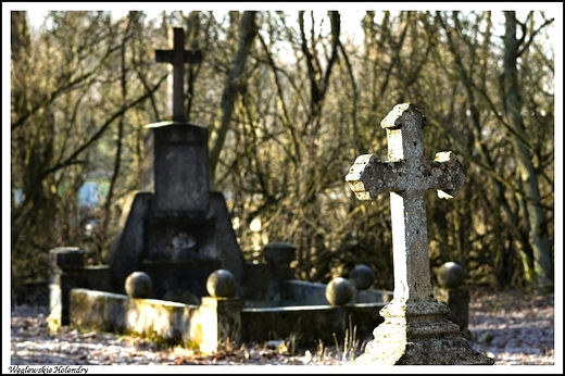 Wglewskie Holendry - stary cmentarz ewangelicko - augsburski na Kaczymce_ na szczcie zadbany