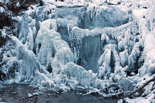 Roztoczaska Niagara w okowach mrozu. Polanka Horyniecka.