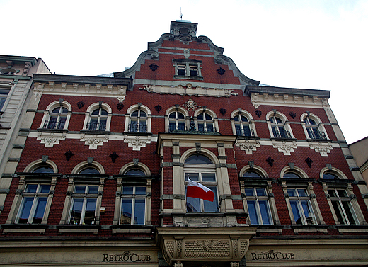 Cieszyn. Fasada tzw. Domu Niemieckiego - obecnie siedziba Biblioteki Miejskiej przy ul.Gbokiej.
