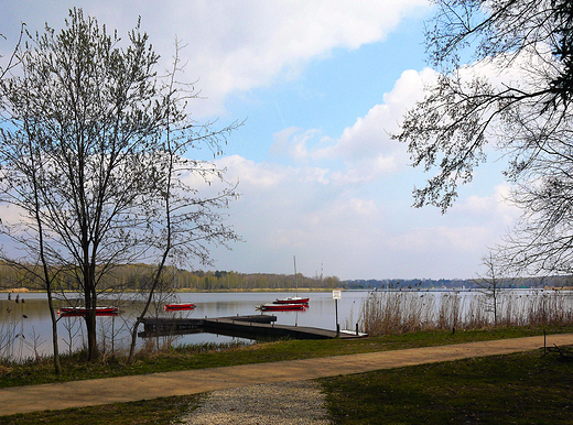 Tychy. Przysta nad jeziorem Paprocaskim