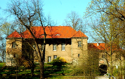 Podzamcze Chciskie - dwr starociski