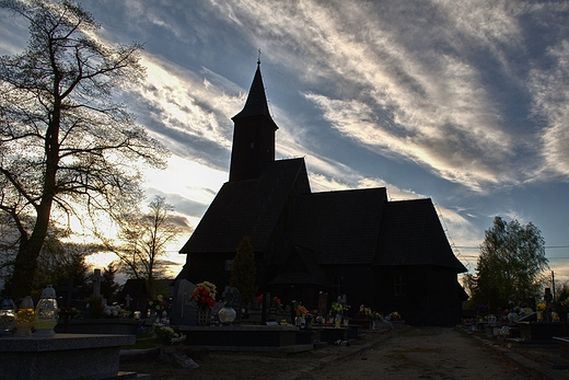 Koci Narodzenia Najwitszej Maryi Panny w Brzezinkach - 1550r.