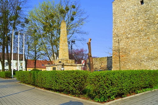 Krapkowice - Pomnik ofiar I i II Wojny Światowej