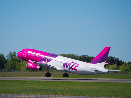 A320 Wizzair startuje z awicy