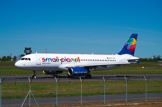 A320 Small Planet Airlines