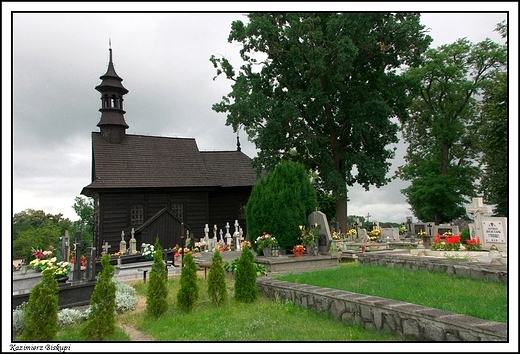 Kazimierz Biskupi - cmentarny koci w.Izaaka z 1640r.