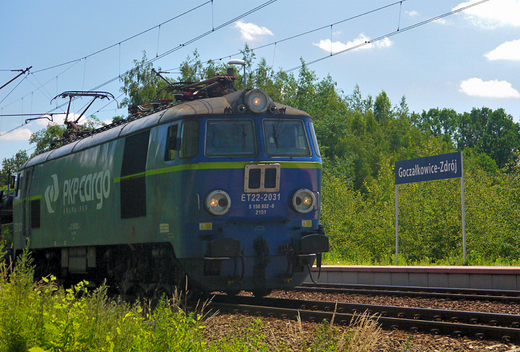 Elektrowz ET22 na stacji w Goczakowicach-Zdroju.