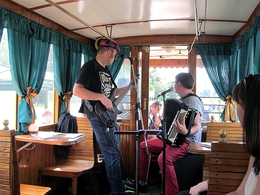 Blues Szwagiers w tramwaju
