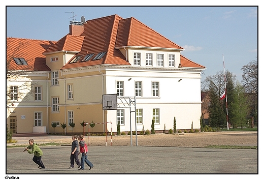 Golina - zabytkowy budynek szkoy im. Juliusza Sowackiego