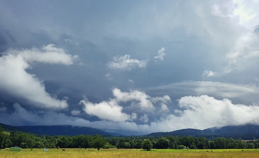 Burzowo nad Pasmem Granicznym. Beskid Niski