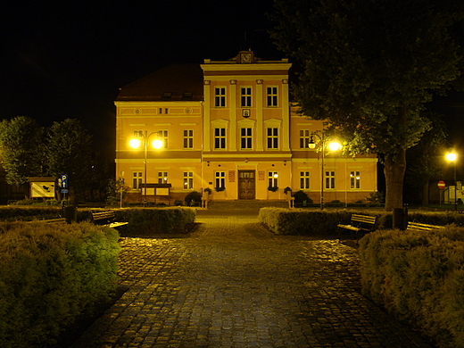 Mieszkowice - rynek noc