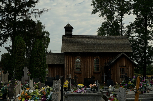 Zesp cmentarny z kaplic pw.w.Jzefa w Lipcach Reymontowskich-XIXw.