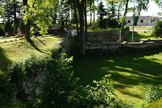 Ruiny zamku w Dankowie  ruiny twierdzy bastionowej z XVII wieku