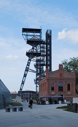 Katowice-Strefa Kultury. Szyb Warszawa II dawnej KWK Katowice